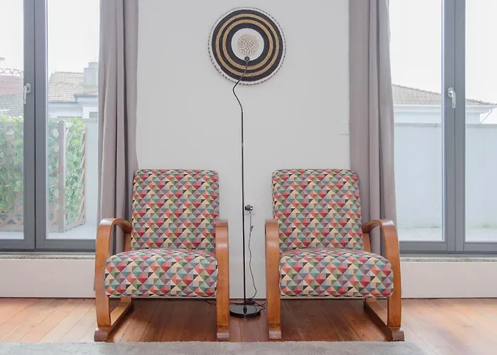 Liiiving - Downtown & Riverside Balcony *