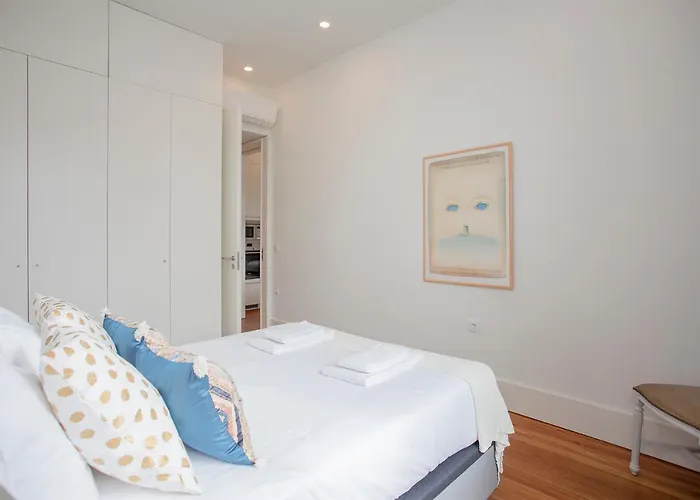 Liiiving - Downtown & Riverside Balcony דירה