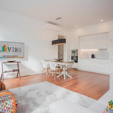 Διαμέρισμα Liiiving - Downtown & Riverside Balcony *