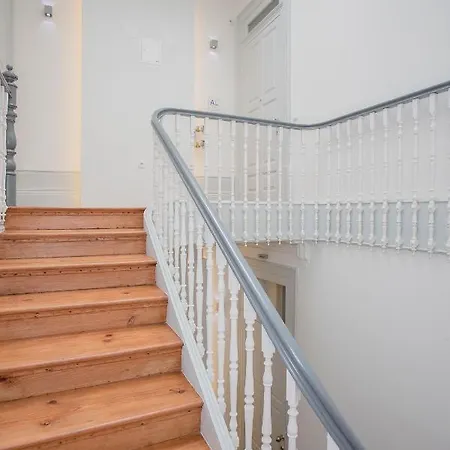 Liiiving - Downtown & Riverside Balcony Appartement *