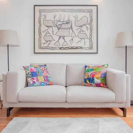 דירה Liiiving - Downtown & Riverside Balcony