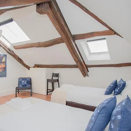 Liiiving - Downtown & Riverside Balcony